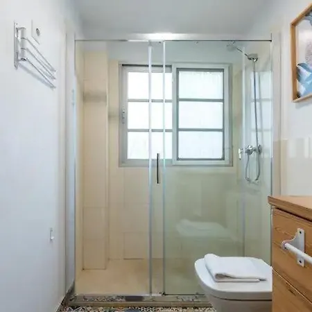 Cozy For 4 Guests Apartament *